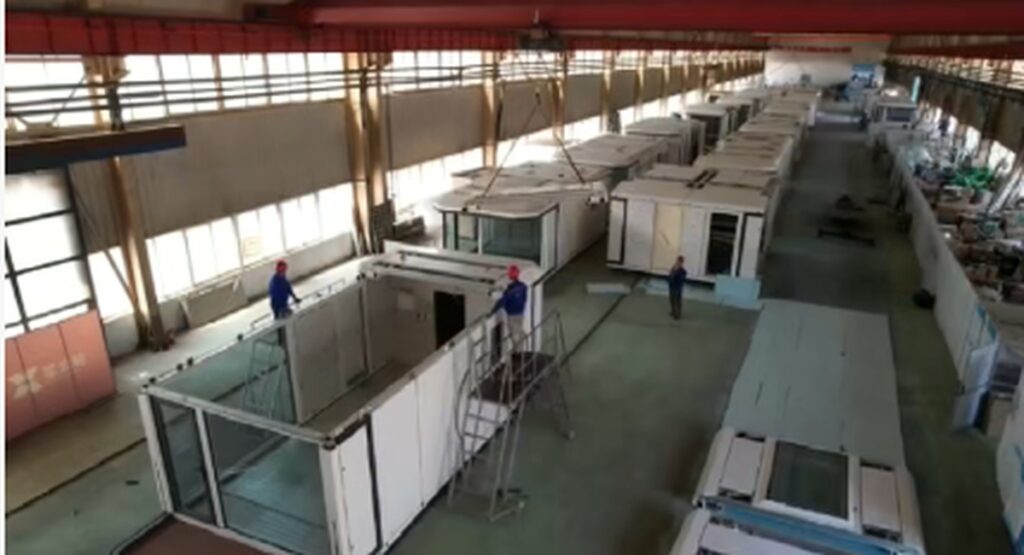 space capsule house factory pre-installation process